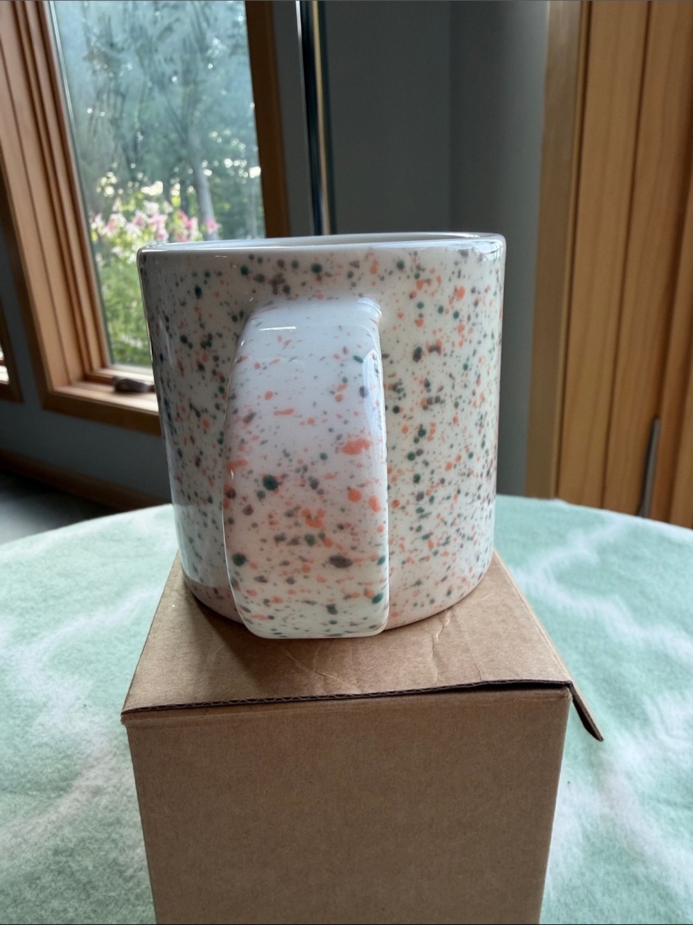 NEW Hand painted Speckled Ceramic Mug in White with Green & Coral Flecks - Picture 5 of 8